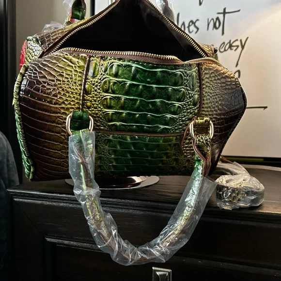 Stylish Multicolor Crocodile Pattern Women Bag (PINK) only - Picture 4 of 4